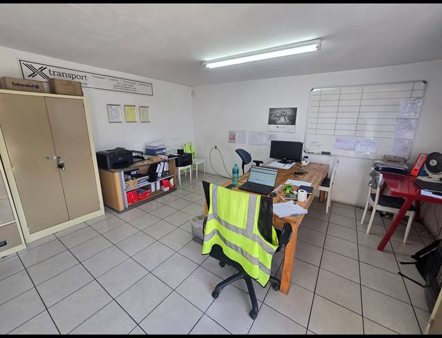 280M² WAREHOUSE FOR SALE IN ANDERBOLT